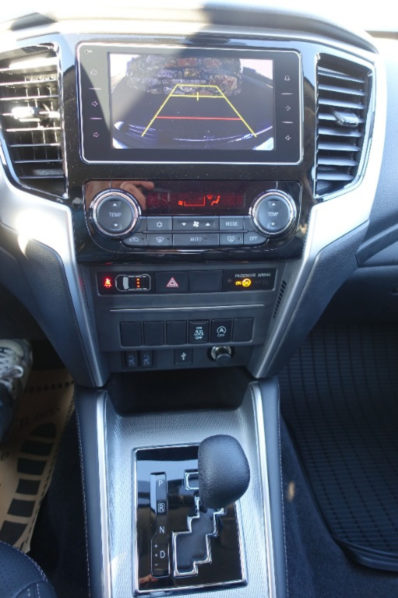 Mitsubishi L200 L 200 INSTYLE Automatik Leder Navigation voll