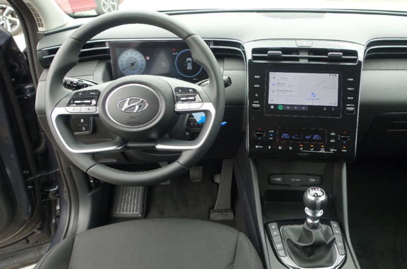 Hyundai Tucson NX4 Smart Line 1,6 T-GDi 2WD voll